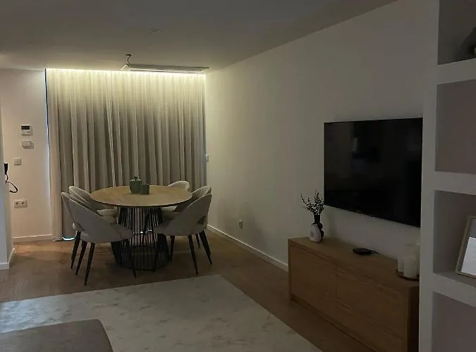 Casa Dona Adelaide * וילה דו קונדה